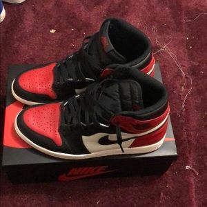 Jordan Bred toe 1s - size 11 - deadstock